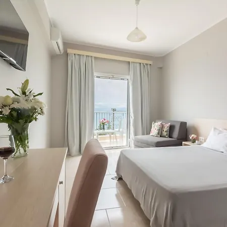 Ξενοδοχείο με διαμερίσματα Corfu Aquamarine 4*