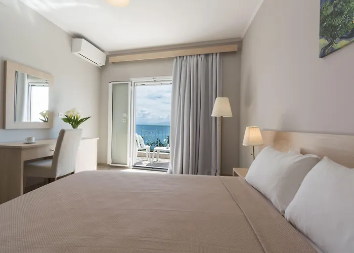 Corfu Aquamarine 아파트호텔 4*